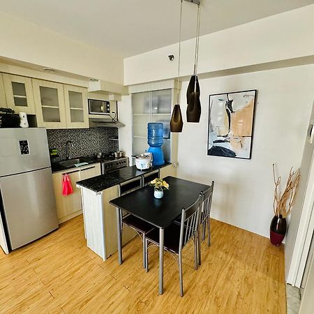One- Bedroom Avida Cebu Tower 1 It Park מראה חיצוני תמונה